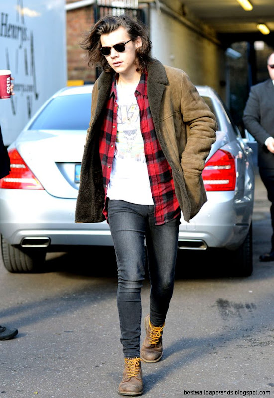 Harry Styles in the Shearling Coat Vogue Harry Styles in the Shearling Coat Vogue