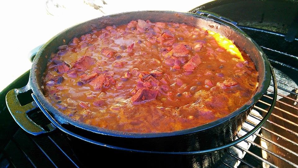 Cast Iron Cooks & DIY Projects Dutch Oven Hickory Smoked Chili With Beans