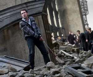 Crítica: Harry Potter y las reliquias de la muerte, parte 2 - Página 2 Neville+con+la+espada+de+Griffindor+2