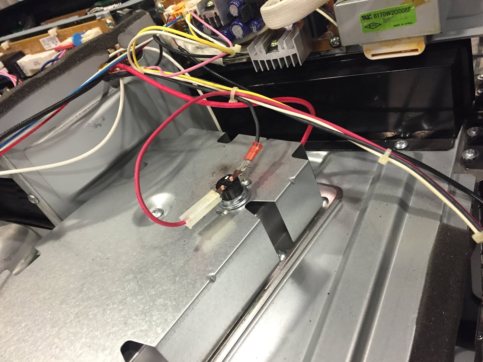 my tech scribbling GE Profile Advantium wall oven repair