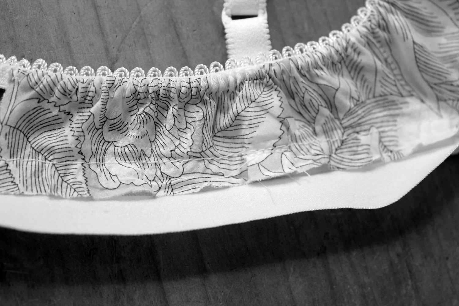 The Makers' Journal HOW TO attach foldover lingerie elastic