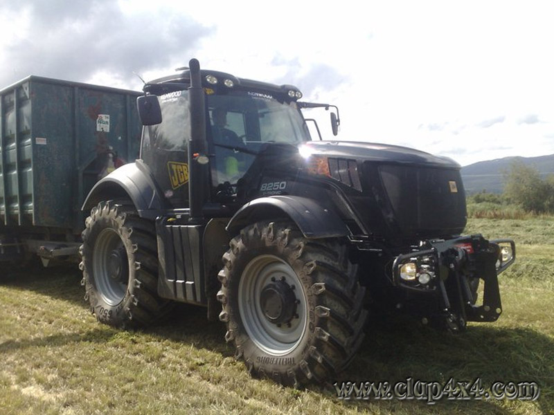 Tractors Farm Machinery JCB Black Beauty