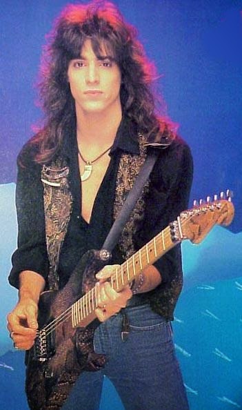 Rockfile Radio Rock Files: Happy Birthday WARREN DEMARTINI (video)