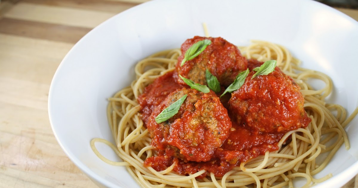 Living on Pure Land Spaghetti with turkeypesto meatballs