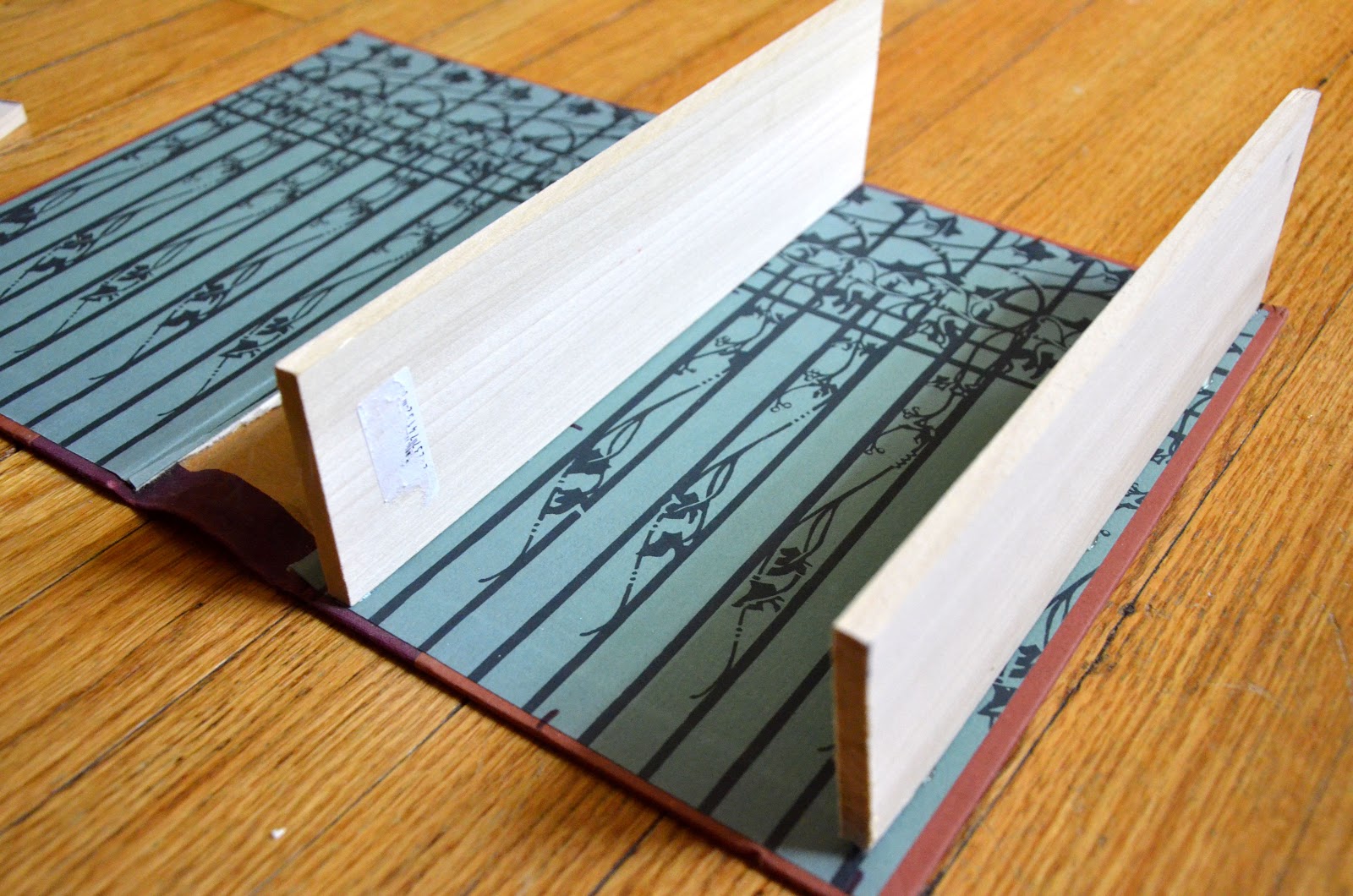 Hello There Handmade Banner How To Turn an Old Book into a Book Box