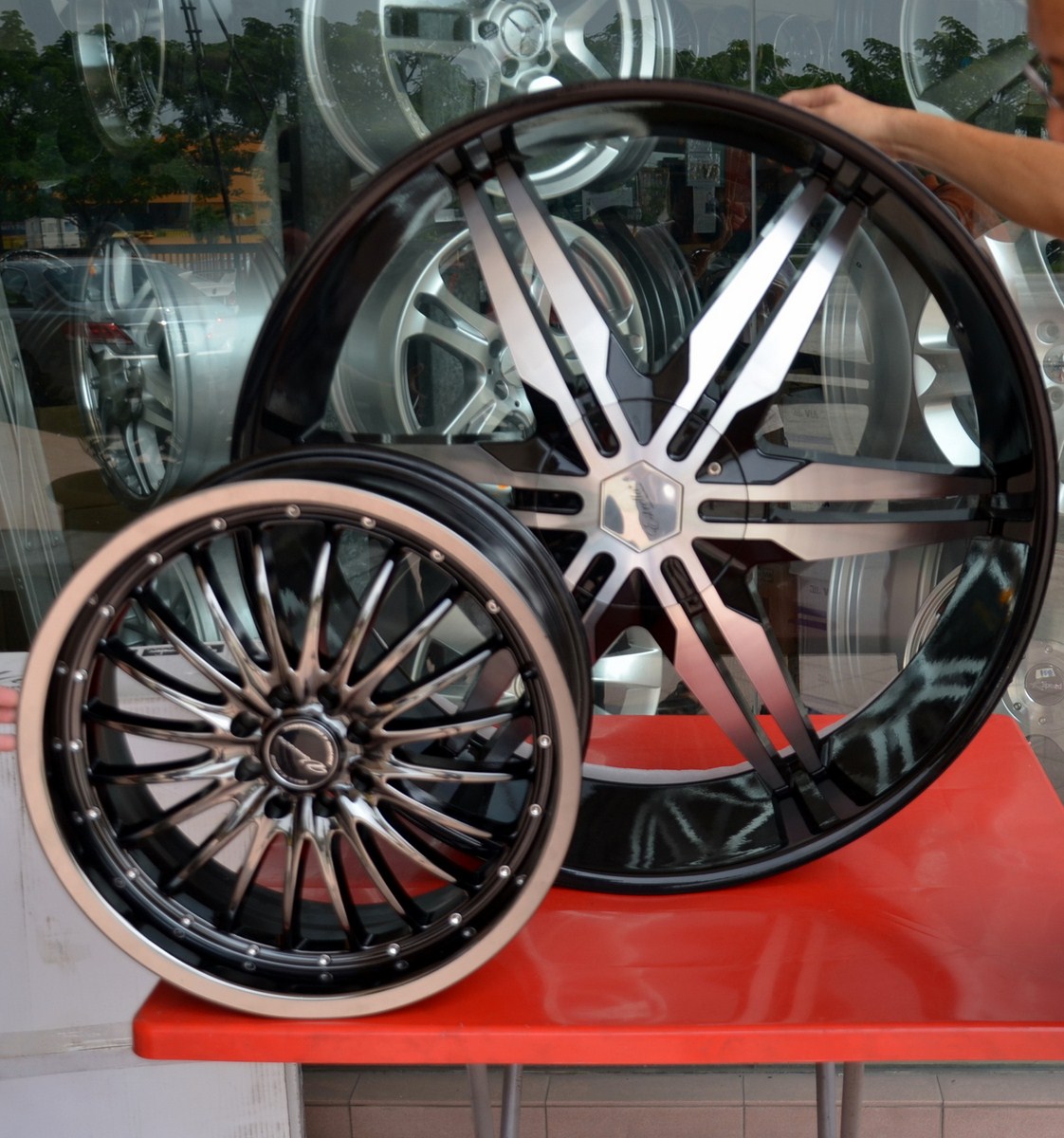 Tyre and Rims (H2O One Stop Sdn. Bhd.) A Big Whopper! 30 Inch Rim