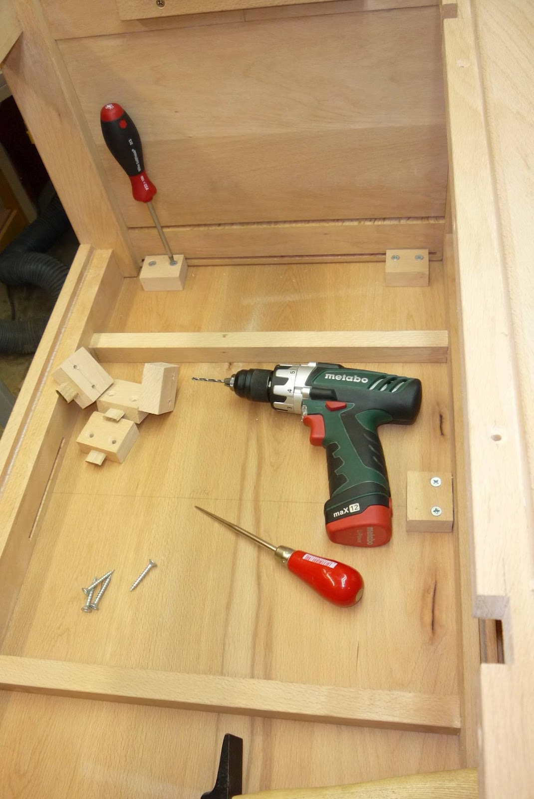 Michas Holzblog: Projektvorstellung - Waschtisch Teil 7