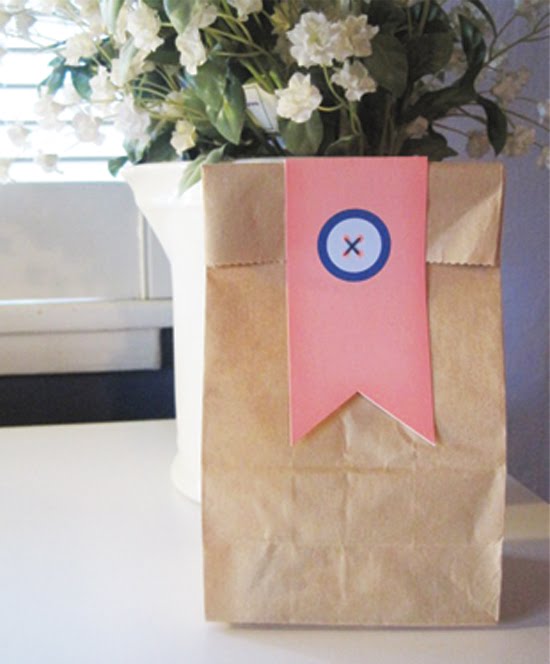 Simple Te Design Blog DIY download bag tag