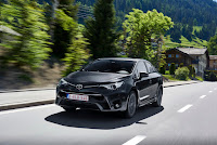 2015-ToyotaAvensis-11.jpg