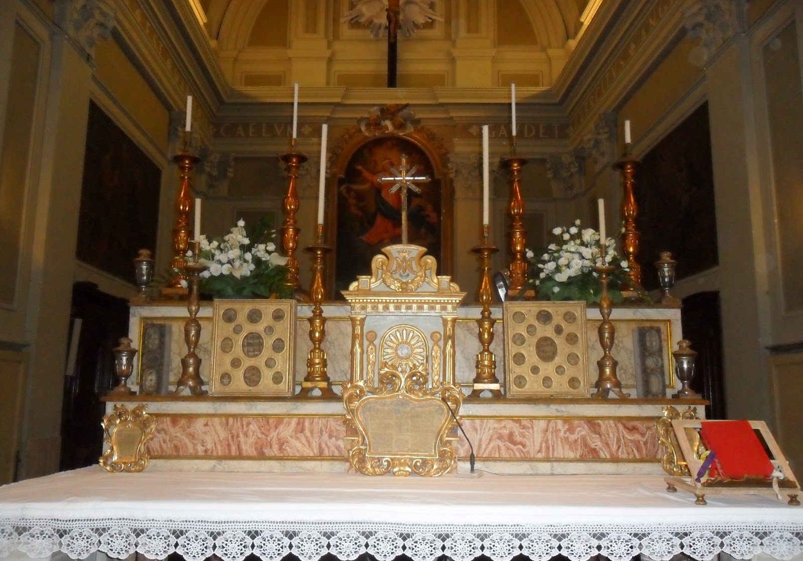 Come Si Prepara L'altare Per La Messa MiL - Messainlatino.it: Montecassiano esulta per il “ritorno” della