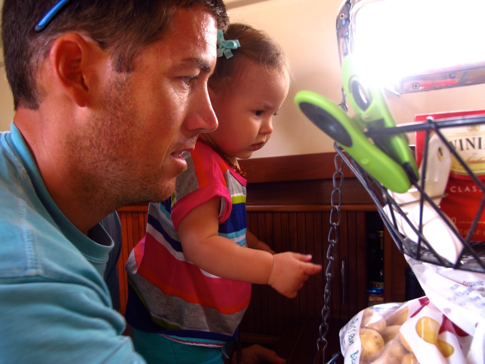 Windtraveler Boat Wine Rack