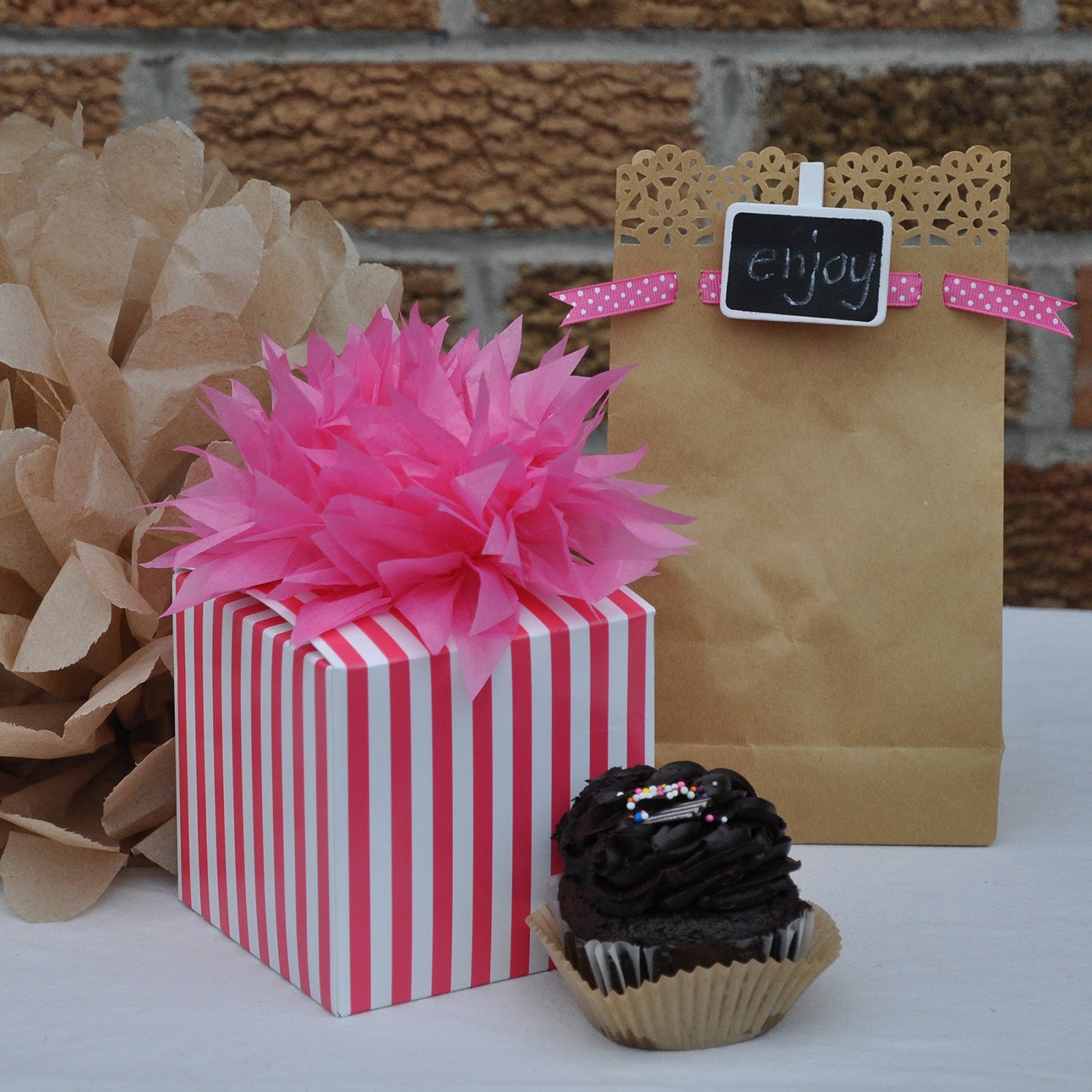 the creative bag blog Striped bakery boxes and assorted cake stands