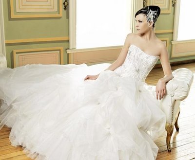 2012 Akay Gelinlik Modelleri Hertelden Birname En Yeni Moda Dekorasyon Trendleri