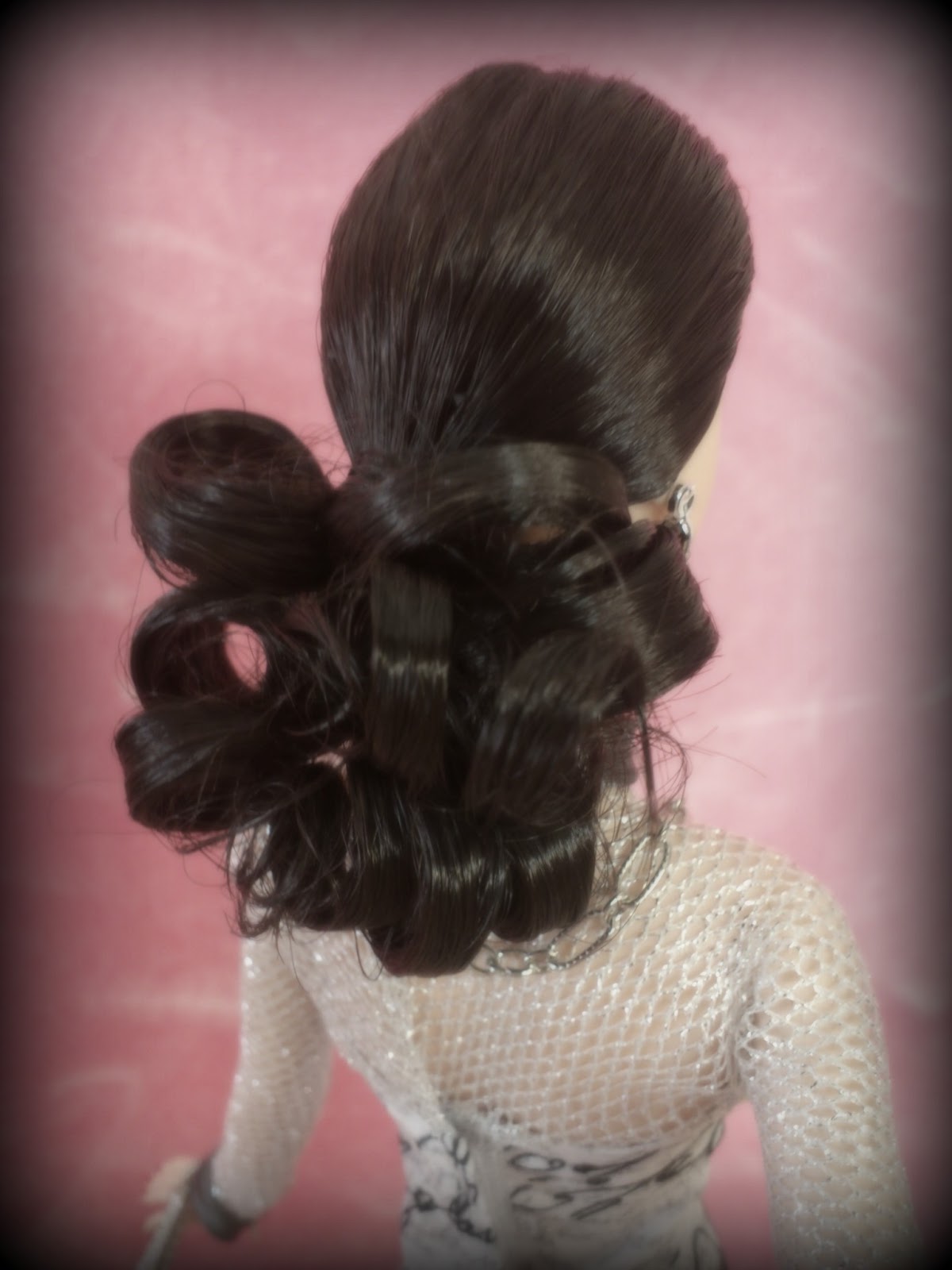 Pasión por Barbie Eiffel Tower Barbie® Doll