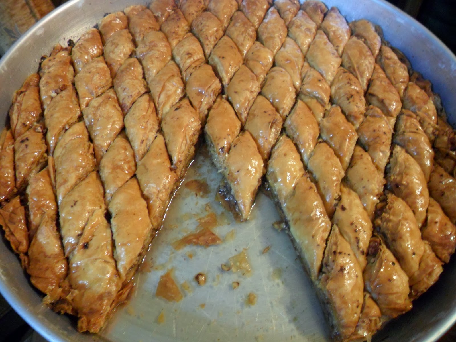 KIRMIZI BEYAZ BOĞUMLU BİLEKLİ BEBEK PATİK ÇALIŞMASI 64