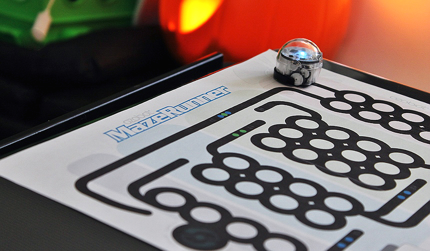 Ozobot Programmable Robot for Kids, STEM education aid