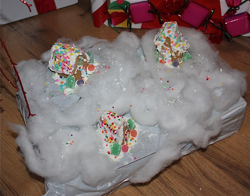 Knightwork Playing with Clay 2nd Half 2011 Gift Wrapping Contest.