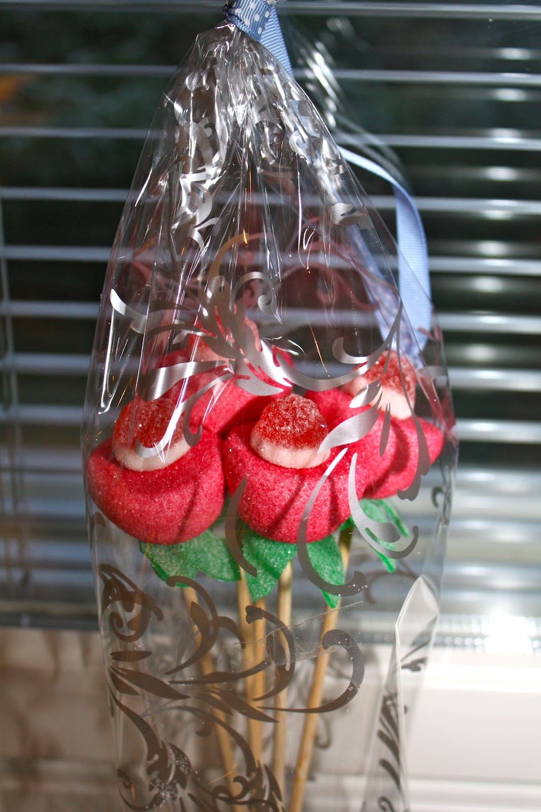 Pikku Kepponen Ruusut kuin karkkia