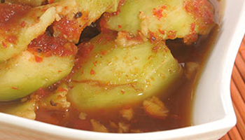 Rujak Kedondong Geprek Henny Asli Bogor