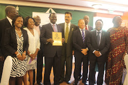 The Prime Minister poses for a photo with the private sector leaders