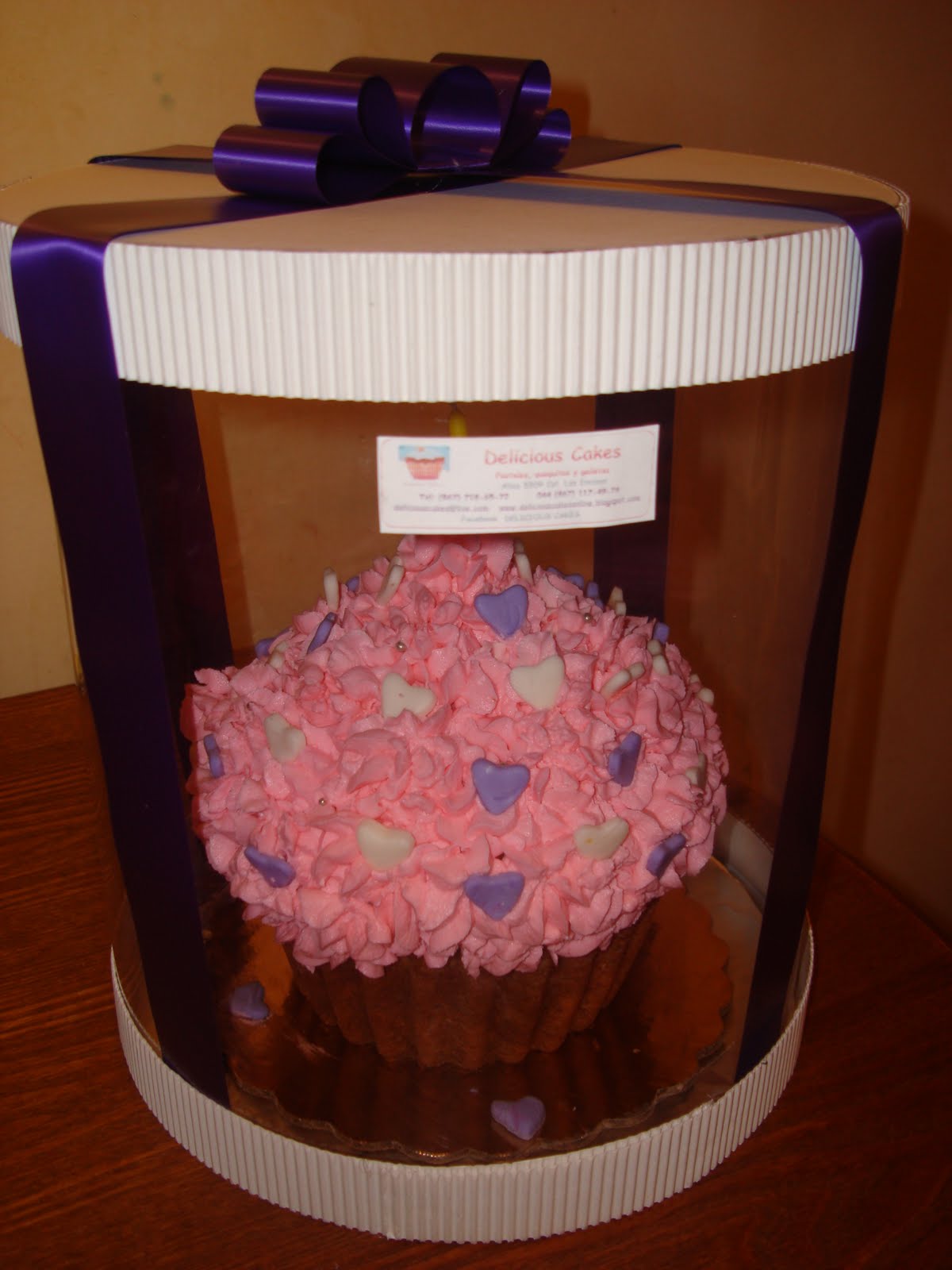 Delicious Cakes Big cupcakes