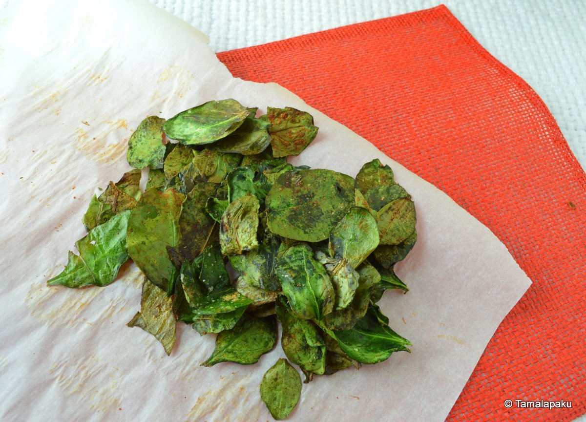 Baked Spinach Chips Tamalapaku
