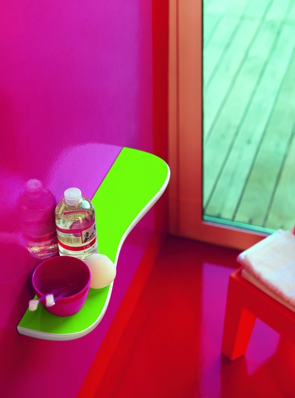 Cuarto de baño con Juegos y colorido para Niños por Laufen | Baños y