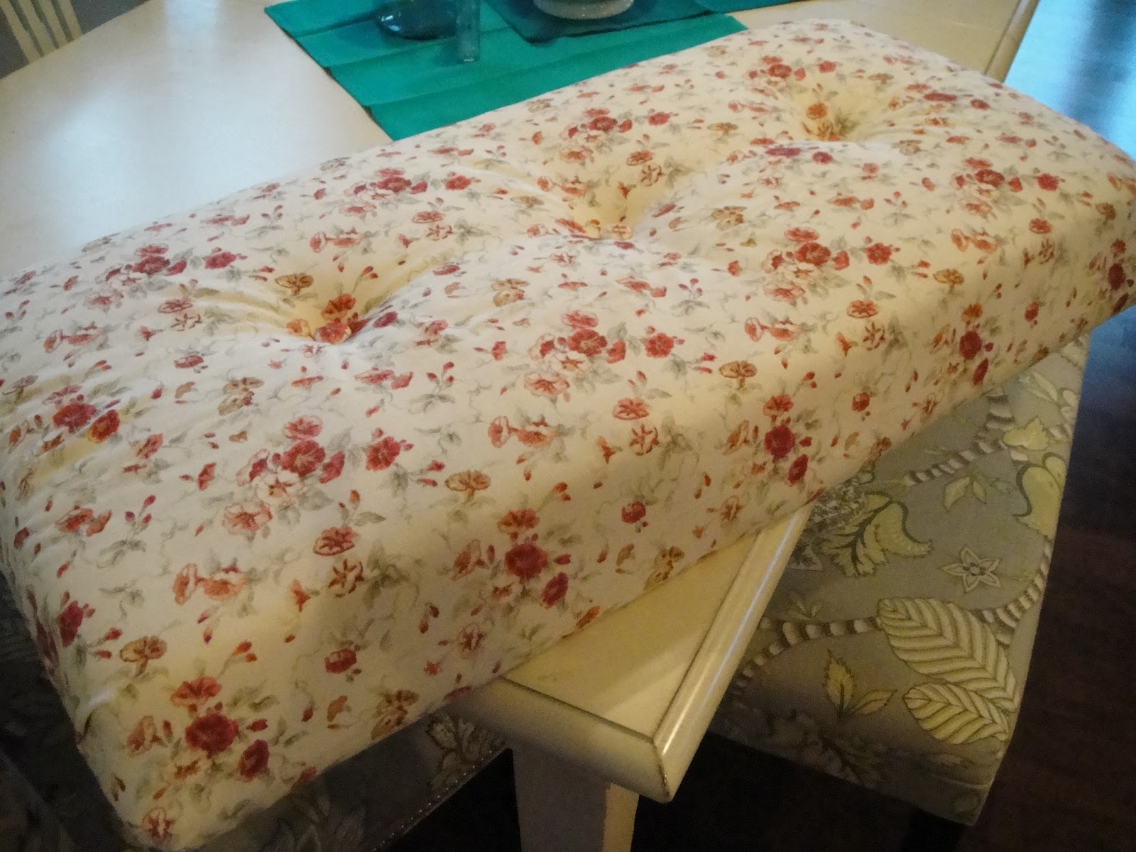 Traci Niese The tufted bench seat is done!