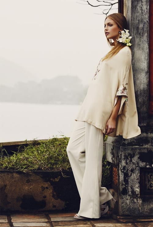 Oriental Beautiful Women Fashion Style 2011 - 2012