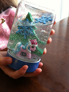 Gifts in a jar for kids snowglobe