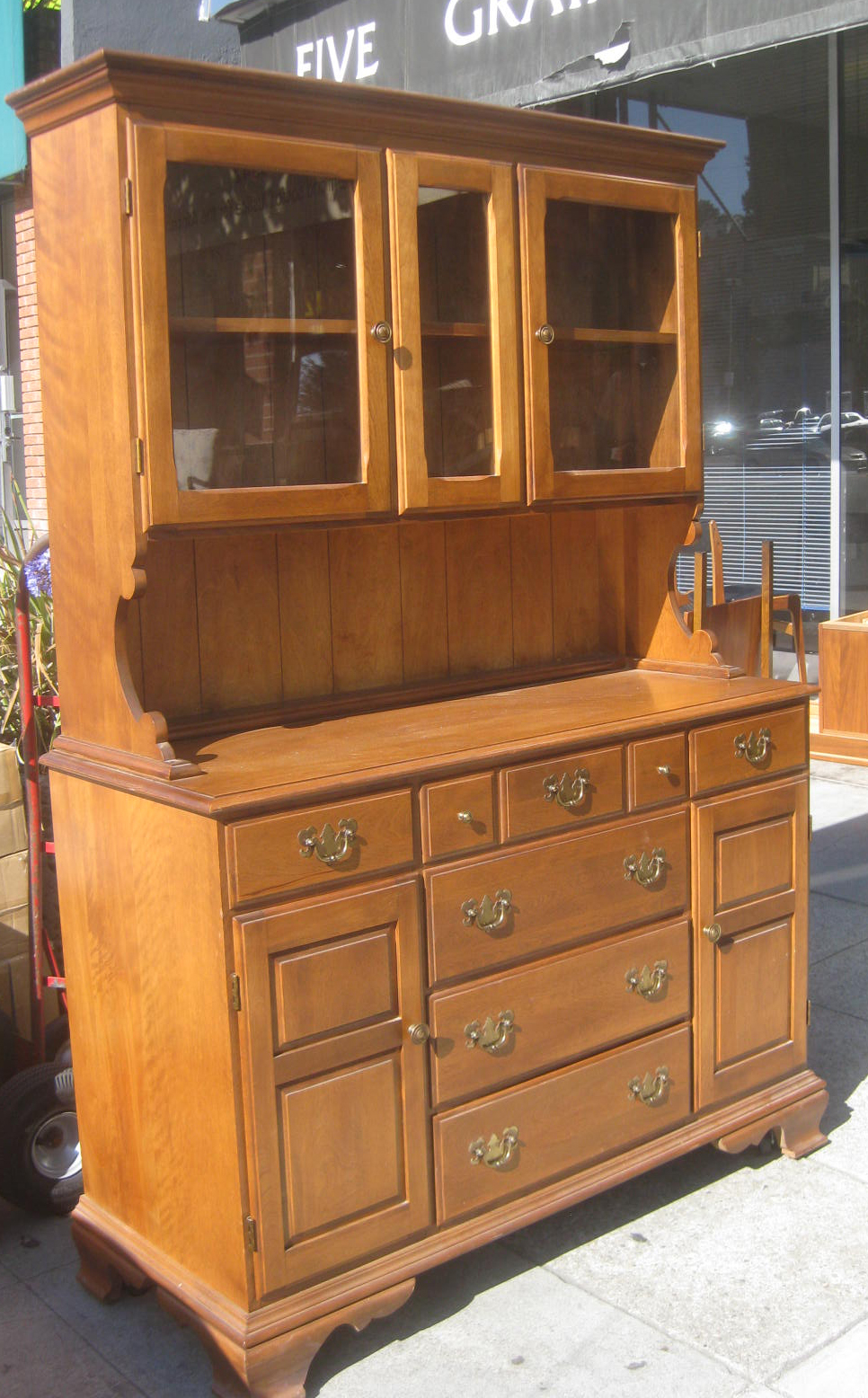 UHURU FURNITURE & COLLECTIBLES SOLD Maple Country China Hutch 125