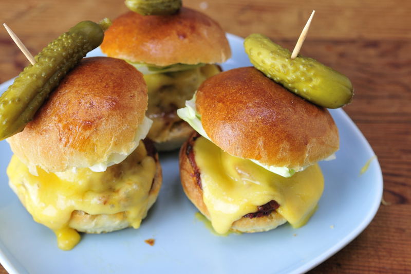Haniela's Potato Buttermilk Mini Hamburger Buns