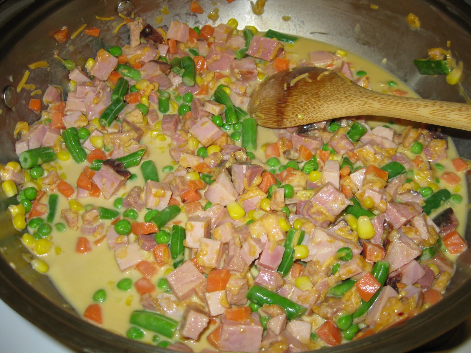 Banana Pudding On the Table Ham Casserole