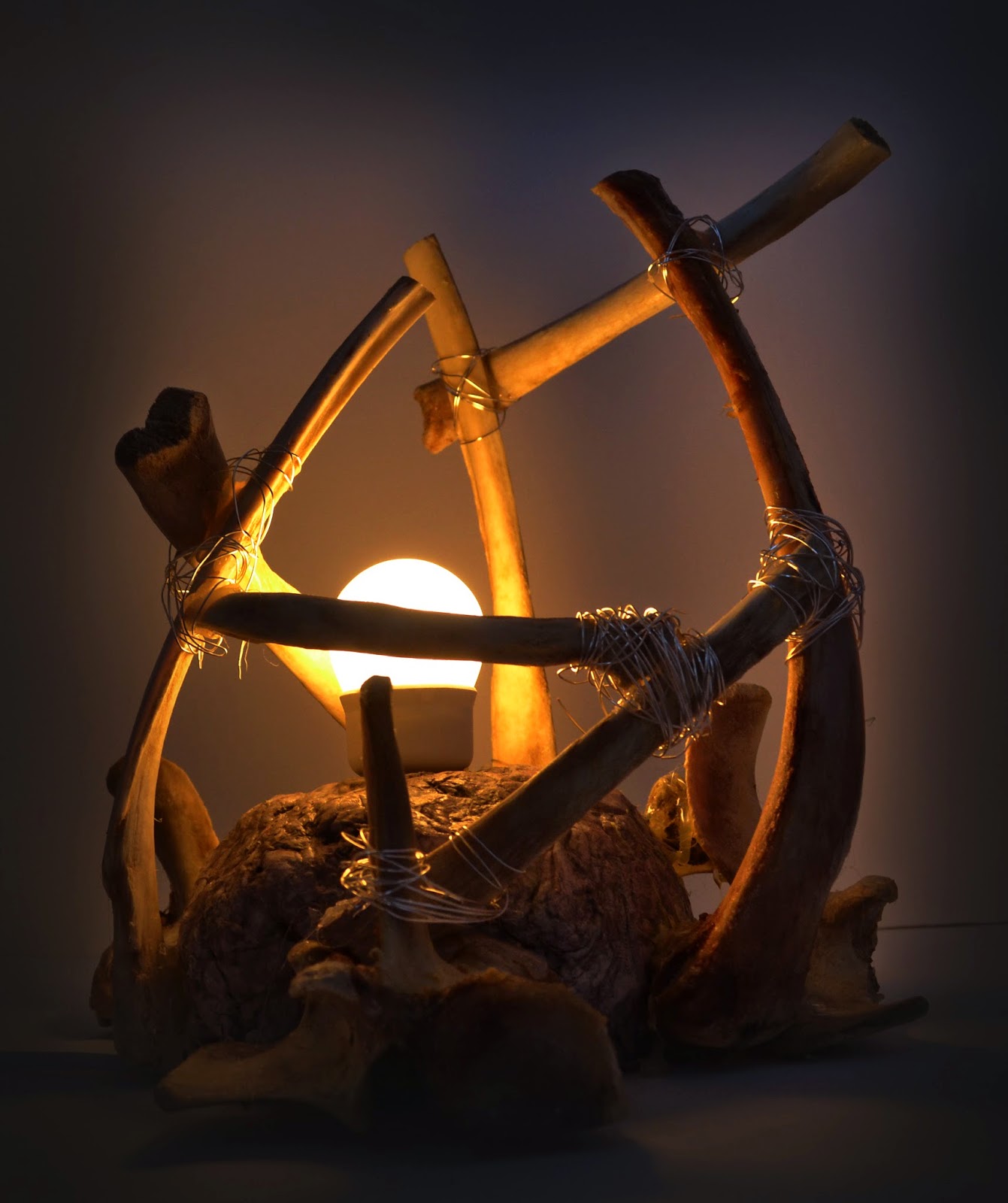 Step on my trip: lamp of bones