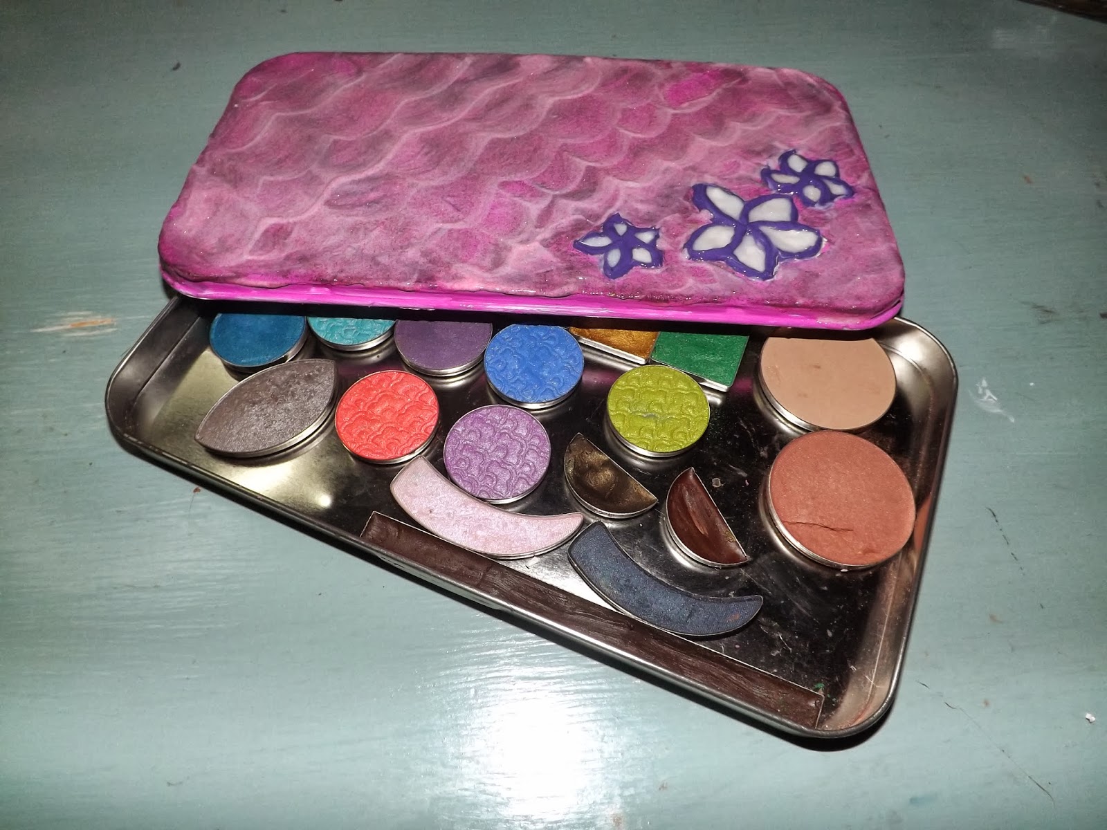 1142 Style DIY Makeup Palette
