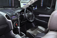 2012 Isuzu D-MAX Pickup Truck