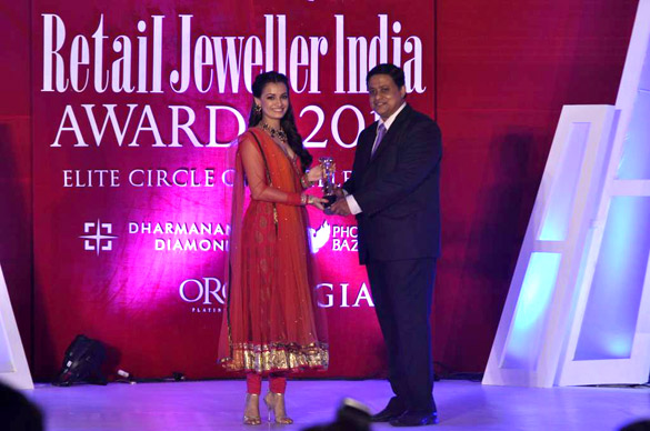 Neha Dhupia and Dia Mirza at Retail Jeweller India Awards 2012