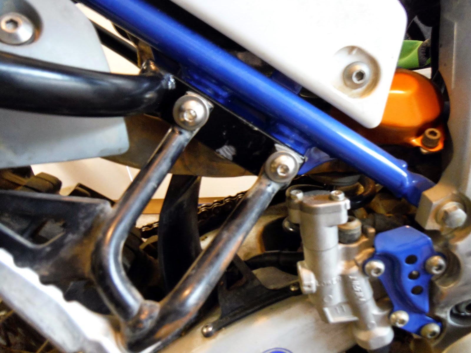 Henry Martin Motorcycles Motoracks luggage racks for WR250R a