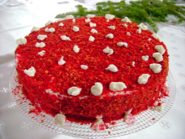 Dilek Tuttum KIRMIZI KADİFE KEK