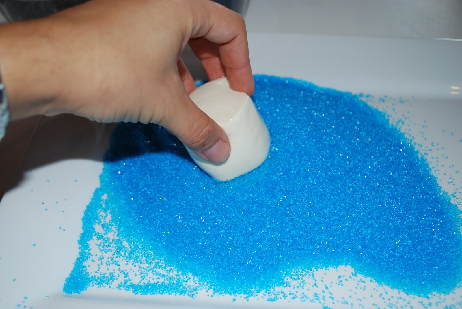 How to make Sugar Crystals to stick to Marshmallows