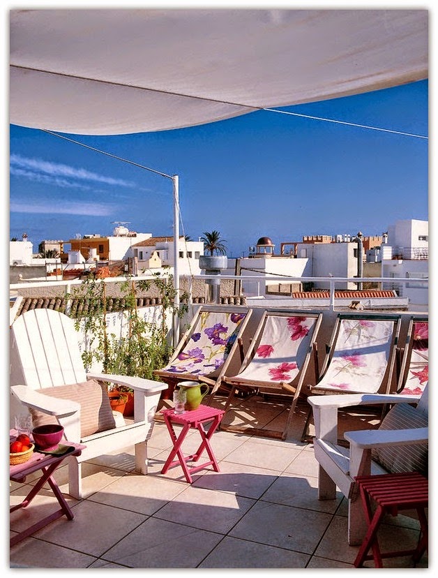 A roof terrace in Cádiz, Spain
