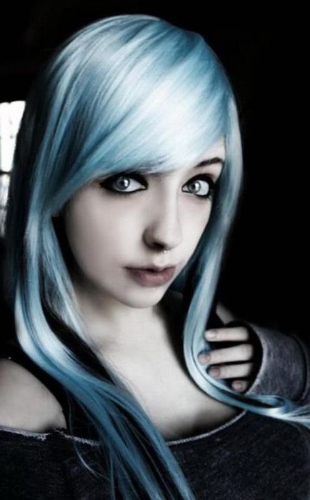 GOTHIC GIRLS | Emo Wallpapers of Emo Boys and Girls