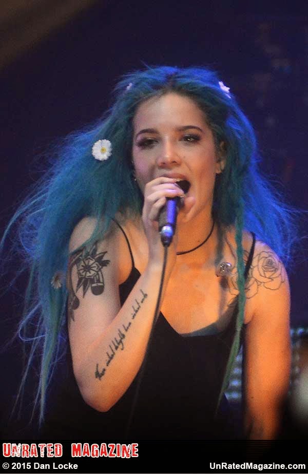 halsey singles All the singles and albums of halsey, peak chart positions, career stats, week-by- week chart runs and latest news. halsey singles All the singles and albums of halsey, peak chart positions, career stats, week-by- week chart runs and latest news.
