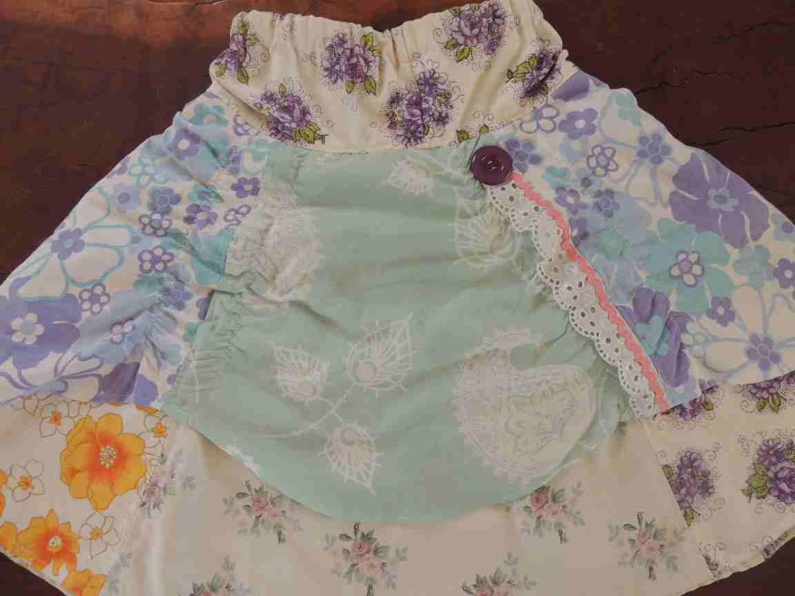 A Vintage Crafty Adventure 7 Easy Upcycled Pillowcase Projects