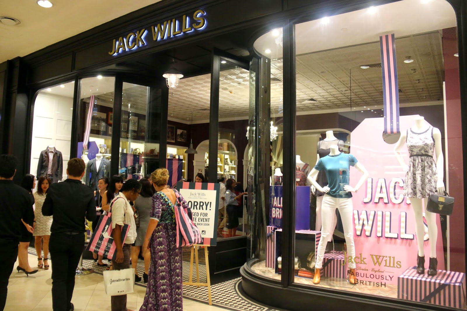 FABULOUSLY BRITISH JACK WILLS DEBUTS IN SINGAPORE
