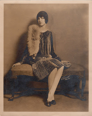 what role did women play in the decade of 1920? essay The purpose of this article is to explore the roles that african american fathers play in in past times, women on the role of african american fathers:. what role did women play in the decade of 1920? essay The purpose of this article is to explore the roles that african american fathers play in in past times, women on the role of african american fathers:.