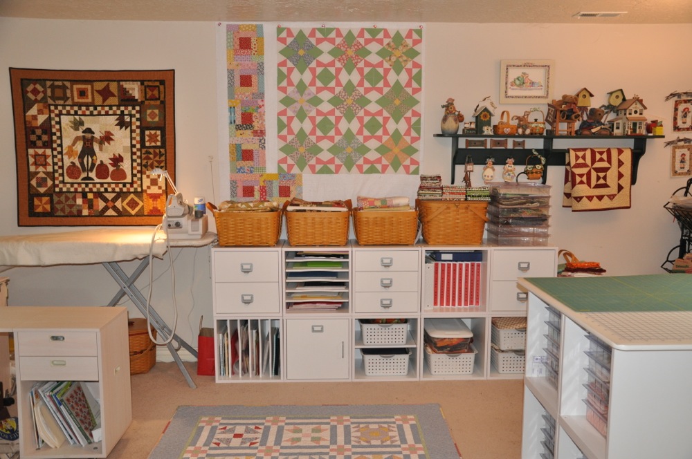 Tutorial: How to Make a Semi-portable Design Wall  Quilt design wall,  Sewing room design, Quilting room