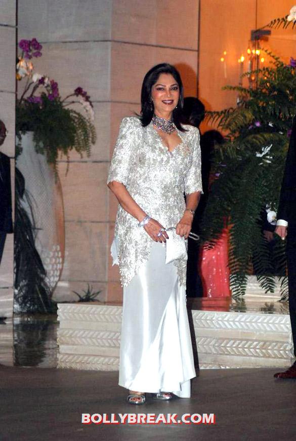 Simi Garewal - (3) - Launch of Abu Jani & Sandeep Khosla's book 'India Fantastique'