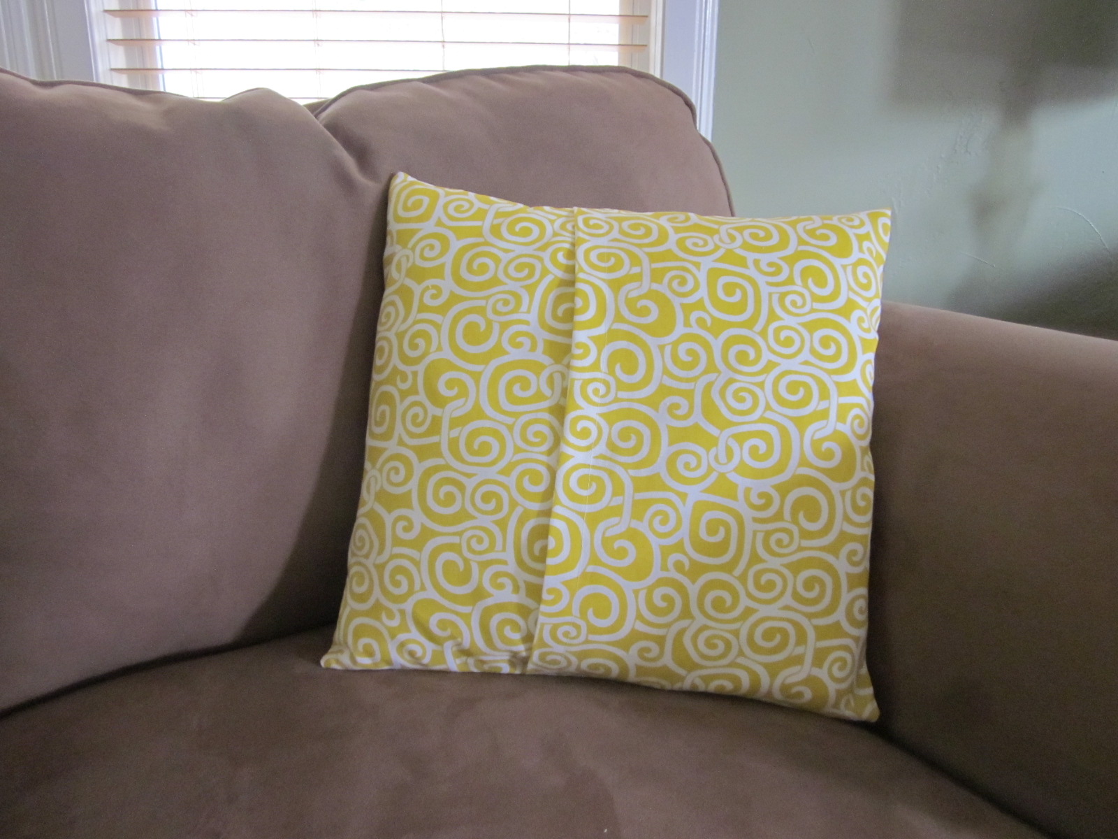 Domestic Imperfection How To Make an Envelope Closure Pillow