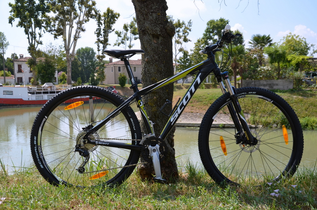 Veloce ® cycling and bike rental company BICYCLE RENTAL